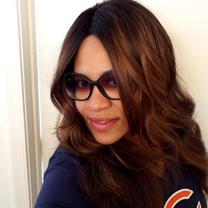 Meet your Posher, Joi